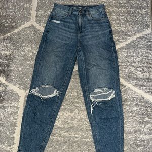 American Eagle Mom Jeans